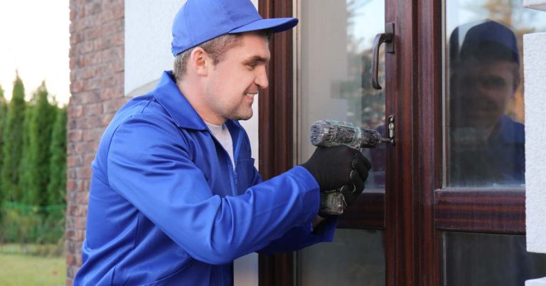 A Complete Homeowner’s Guide to Replacing a Front Door